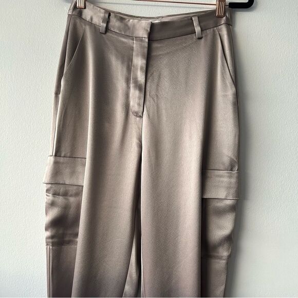 Aritzia Babaton Refined Satin Cargo Pant in Ashen - Picture 3 of 12
